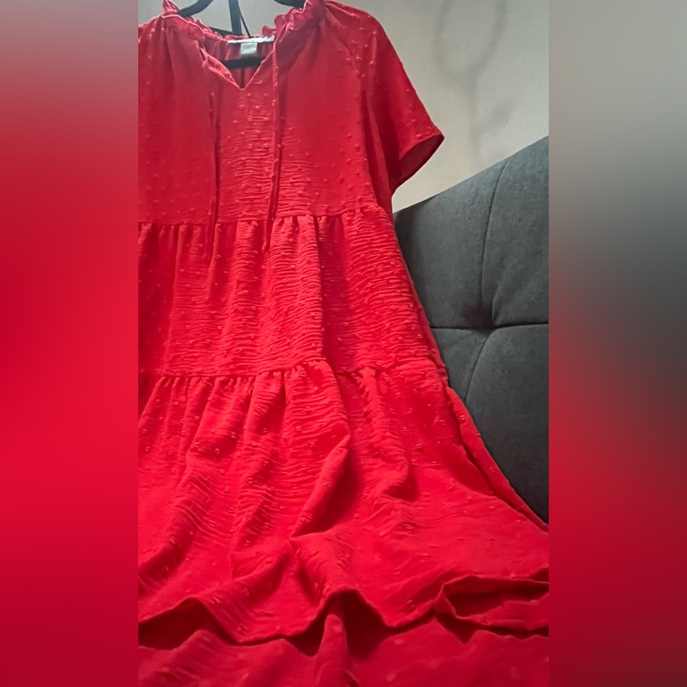 Chic Scarlet Midi Dress